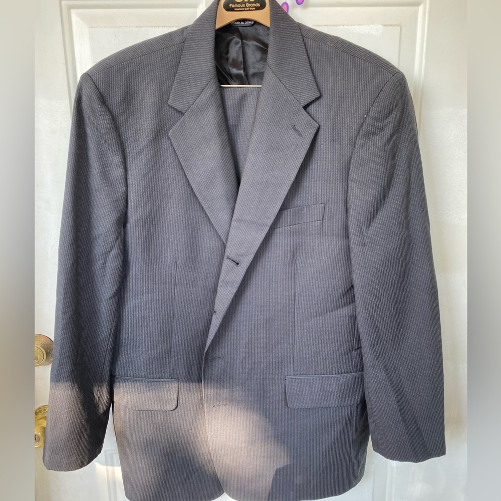 Riserva Italy 2piece men’s suit 44r 38w